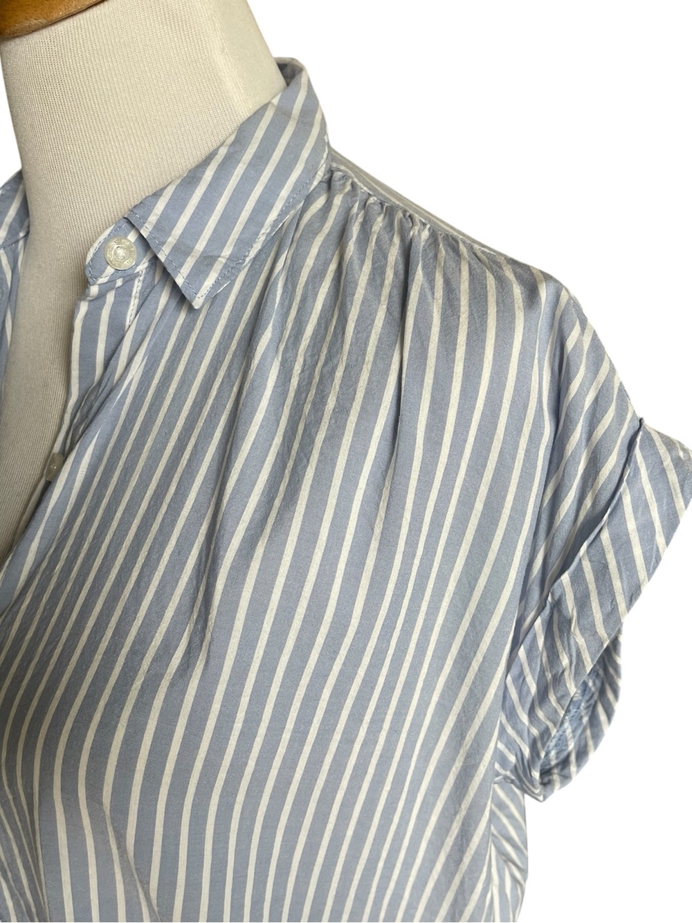 Abercrombie & Fitch button down poplin stripe shirt - Picture 7 of 8